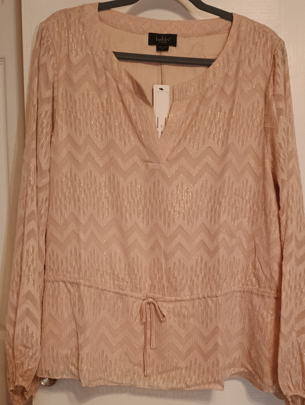 NWT- Belldini Blush Pink Gold Metallic Chevron Blouse Drawstring 1X